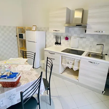 5Th Apartment Cuneo Exterior photo